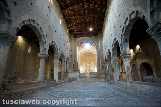 Tuscania - La chiesa di San Pietro