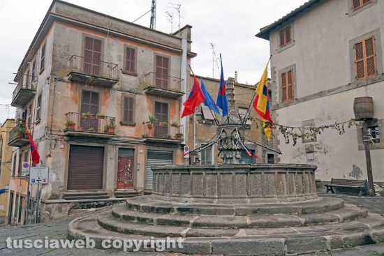 Viterbo - La fontana di Pianoscarano