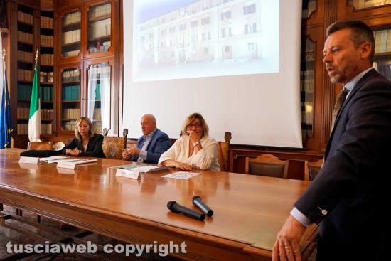 Viterbo - Il sindaco di Tuscania Fabio Bartolacci