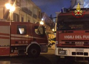 Sarno - Incendio sul monte Saretto