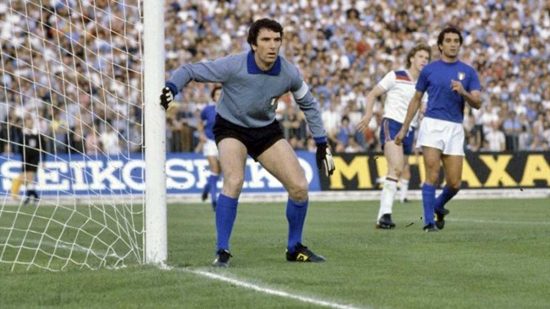 Calcio - Il portiere Dino Zoff