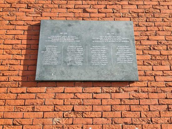 Calcio - La targa che a Bruxelles ricorda i 39 morti dell'Heysel