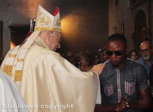 Viterbo - Il vescovo Lino FumaGalli ai 50 anni di sacerdozio di don Elio