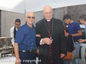 Viterbo - don Elio e il vescovo Lino Fumagalli