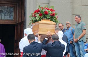 Viterbo - I funerali di Massimo Taratufolo