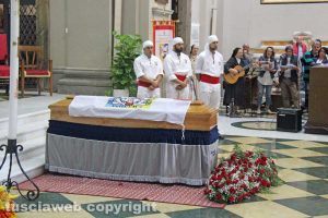 Viterbo - I funerali di Massimo Taratufolo