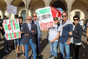 La Cisl in piazza con gli studenti