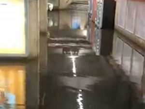 Roma - Metro Colli Albani allagata