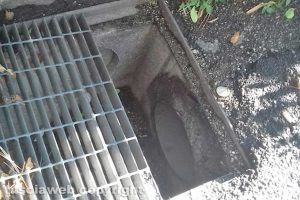 Viterbo - Un tombino in via Abate Lamberto
