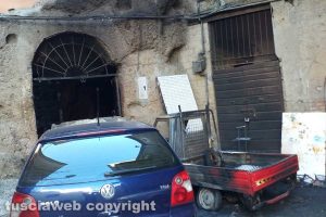 Corchiano - Apetto e auto in fiamme nella notte 