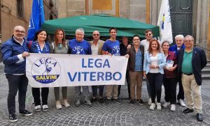 Viterbo - I gazebo della Lega contro il governo