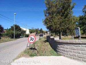 Montefiascone - I semafori installati in via Fiordini