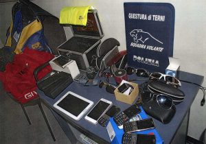 La refurtiva recuperata dai poliziotti 