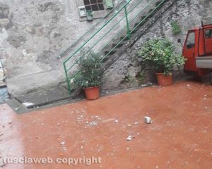 Vallerano - Maltempo - Cade fulmine nel centro storico