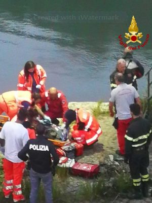 Uomo si getta nel Tevere - Intervento dei vigili del fuoco