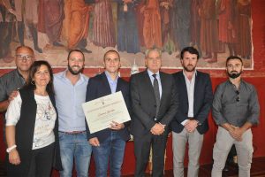 Sport - Arti marziali - Il sindaco Arena consegna un attestato di merito a Bertini