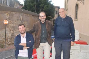 Tarquinia - Da sinistra: Walter Rosatini, Claudio Sabbatini e don Rinaldo Copponi