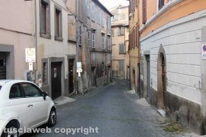 Viterbo - Via della Pettinara