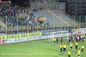 Sport - Calcio - Viterbese - La curva gialloblù