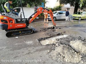 Viterbo - Perdita d'acqua a via Treviso