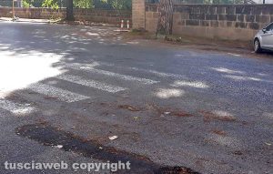 Viterbo - L'attraversamento pedonale a viale Baracca