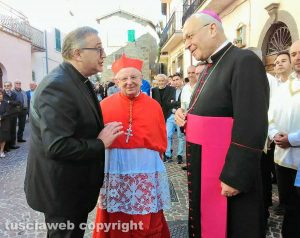 Piansano - Patto di fratellanza fra i facchini di Santa Rosa e quelli della Madonna del rosario - Il cardinale Monterisi e il vescovo Fumagalli