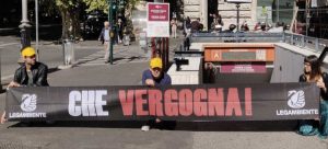 Roma - Legambiente alla fermata metro Barberini