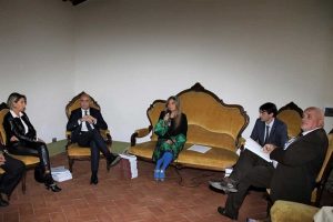 "La politica da bere" al Castello di Dolciano
