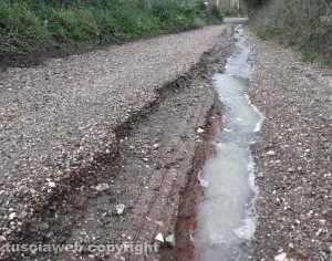 Capranica - Strada di Pian Cucuzza trasformata in un torrente