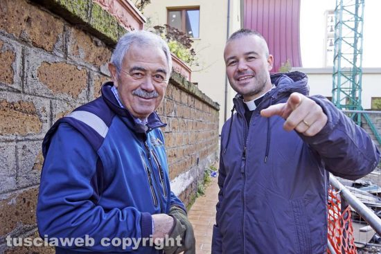 Viterbo - Massimo Saggini e don Emanuele Germani
