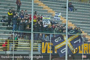 Sport - Calcio - Viterbese - La curva gialloblù