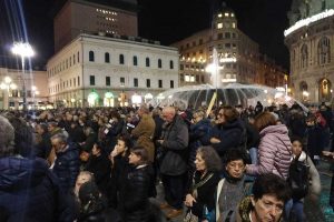 Manifestazione delle sardine a Genova