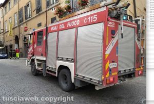 Sul posto i vigili del fuoco