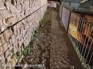 Montefiascone – Santa Margherita, cadono sassi dalla parte posteriore