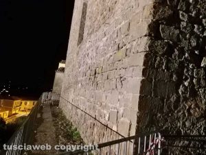 Montefiascone – Santa Margherita, cadono sassi dalla parte posterioreMontefiascone – Santa Margherita, cadono sassi dalla parte posteriore