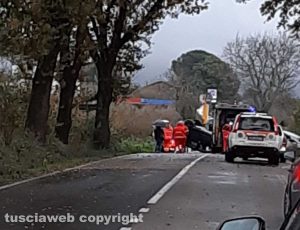 Vetralla - Scontro sulla Cassia - Sul posto i carabinieri, il 118 e vigili del fuoco