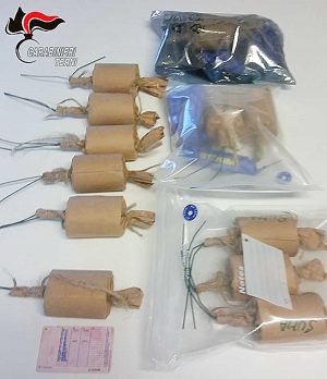 San Gemini - Carabinieri - La droga e l'esplosivo sequestrati
