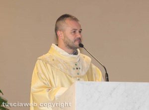 Viterbo - Do Emanuele durante la messa in memoria di Alvaro Turchetti