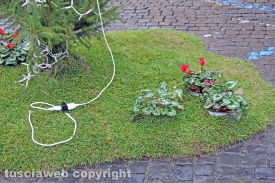 Viterbo - L'adattatore a spina tripla