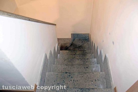 Giallo di Ronciglione - Le prime immagini della scala da cui Maria Sestina Arcuri è precipitata