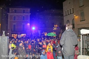 Viterbo - Manifestazione delle Sardine a piazza delle Erbe