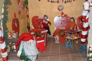 Tarquinia - L'inaugurazione della casa di Babbo Natale