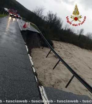 Maltempo - Intrappolati in un'auto nel torrente Maiano