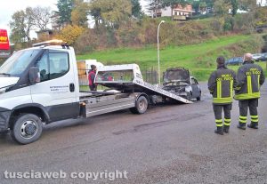 Montefiascone - Auto in fiamme