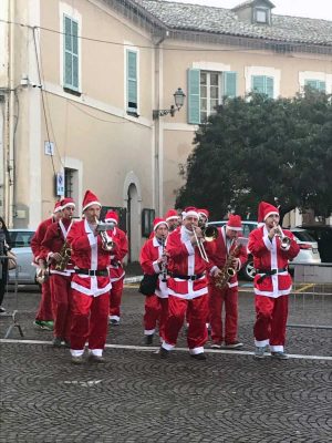San Lorenzo Nuovo - L'inaugurazione della casa di Babbo Natale
