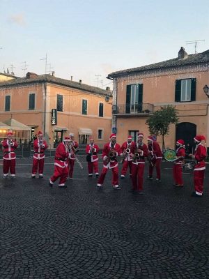 San Lorenzo Nuovo - L'inaugurazione della casa di Babbo Natale