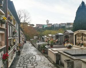 Il cimitero di Ischia di Castro