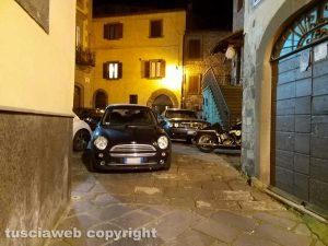 Montefiascone - Parcheggio selvaggio la notte di Capodanno