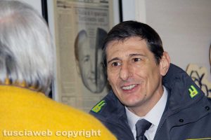 Viterbo - Il colonnello Andrea Pecorari nella redazione di Tusciaweb