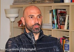 Antonio Calabro nella redazione di Tusciaweb